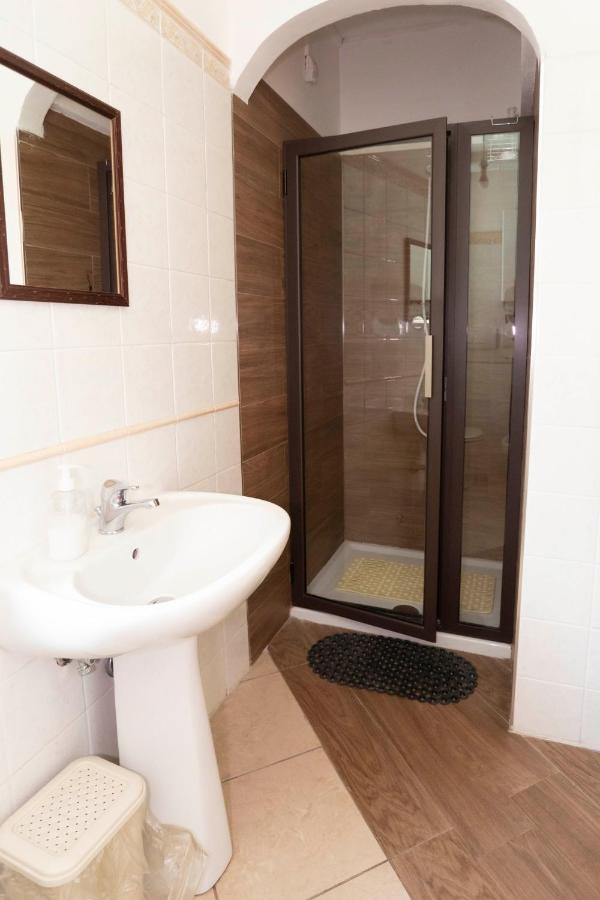 La Casa Di Dada Apartment อาเวซซาโน ภายนอก รูปภาพ